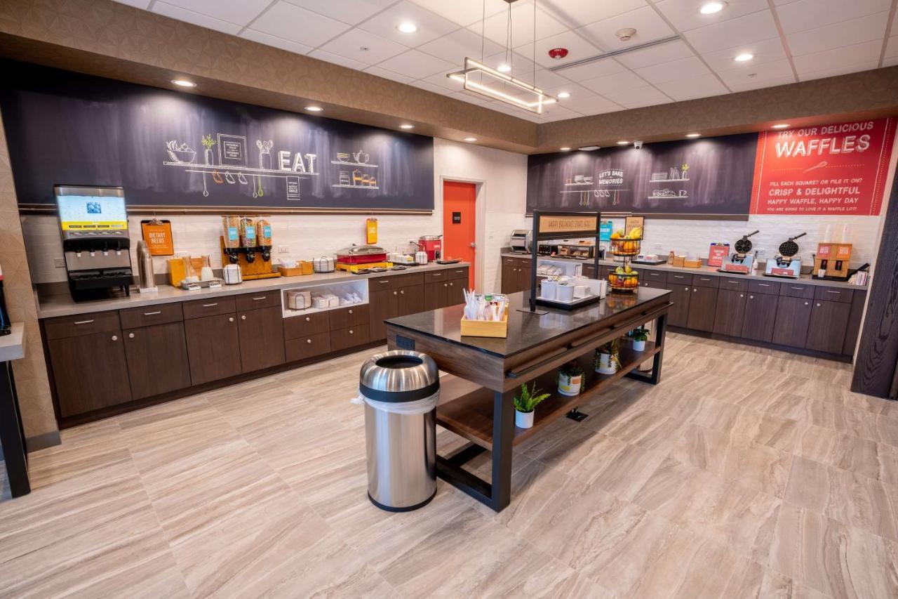 Hampton Inn By Hilton Huntley Chicago Buitenkant foto
